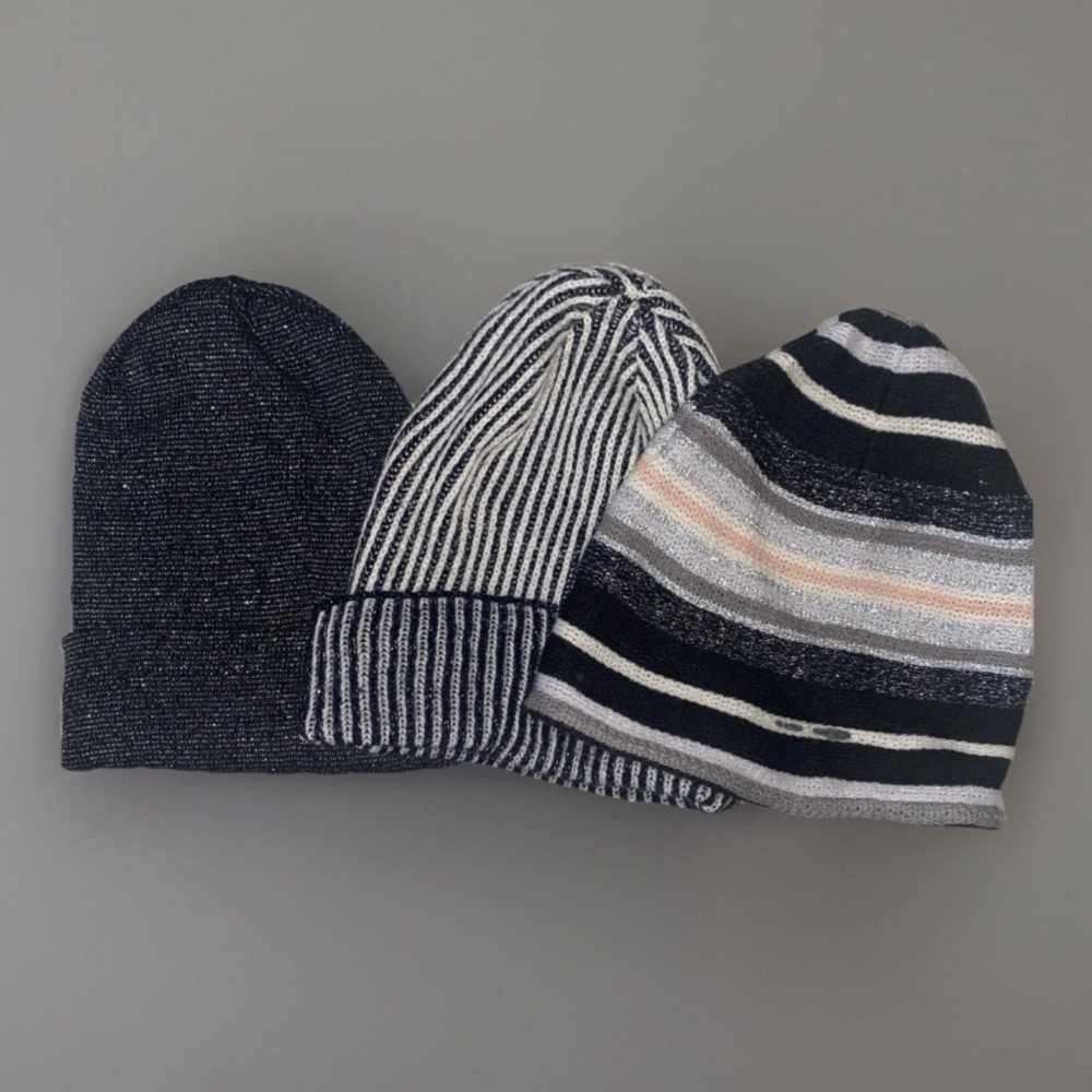 Winter Beanie‎ Hat Lot Of 3 Glittery Holiday Christmas Sparkle Black Gray Silver